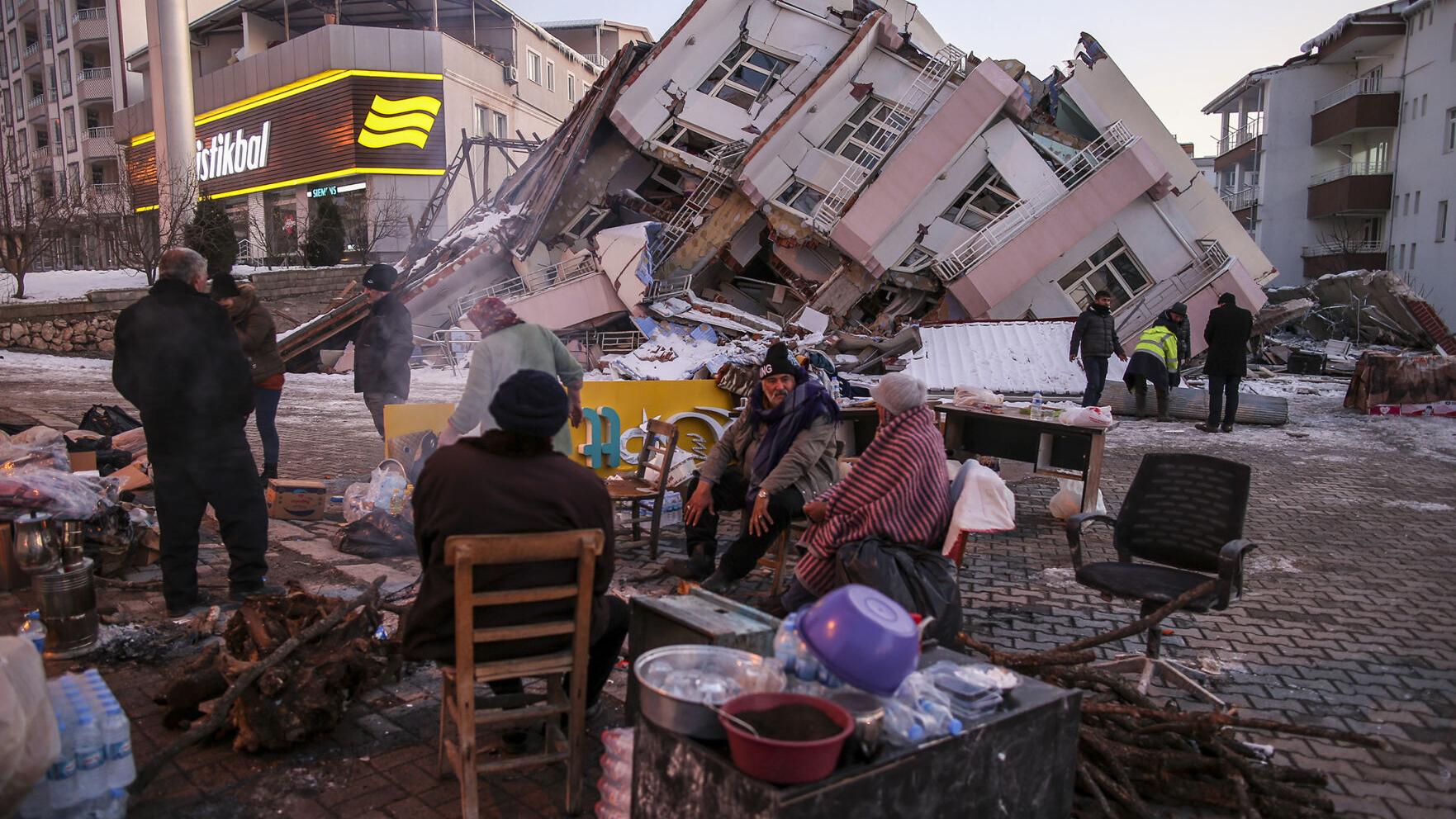 Hope fading as deaths in Turkey, Syria quake near 12,000